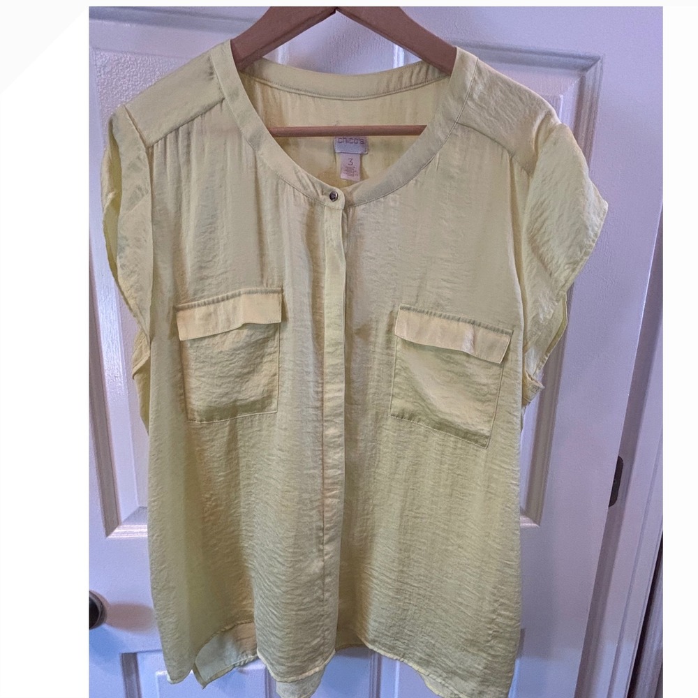 Chicos Yellow Hammered Satin Button Down Blouse Cap Sleeve Top Size 3 Large XL